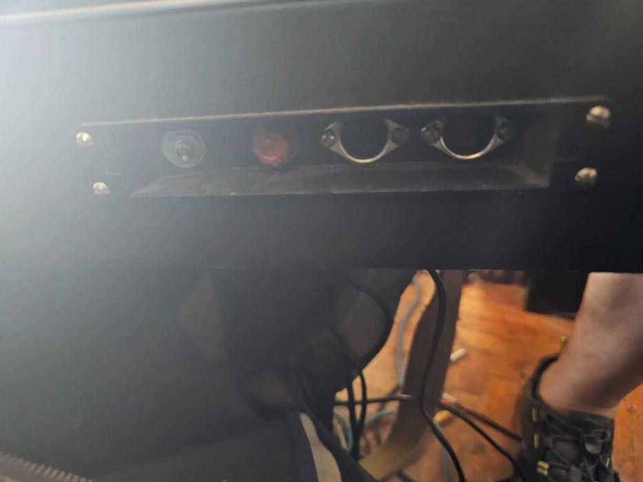 продам синтезатор Лель 22 СССР с педалью