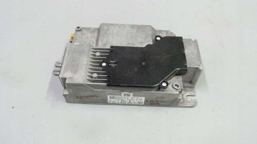 bmw g20 g30 wzmacniacz audio mid dab harman 5a2d564