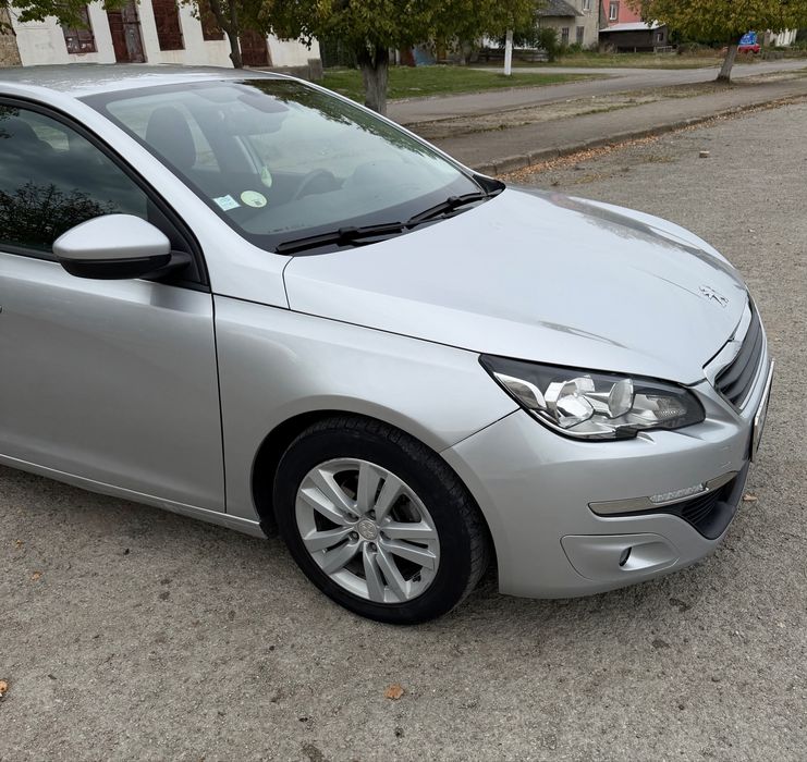 Продаю власне авто Peugeot 308 2014 1.6d