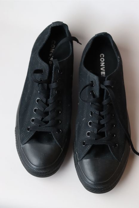 Чоловічі кеди , Converse і щкіряні туфлі