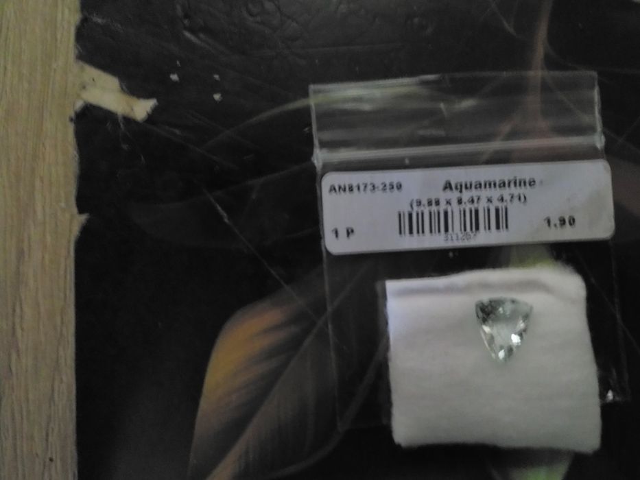 Akwamaryn  na złoty pierścionek , sygnet  - trillion - VVS ! - 1.90 ct