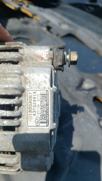 Митсубиши митсубиси лайнер 9 аутлендыр 1 генератор компрессор кандёра