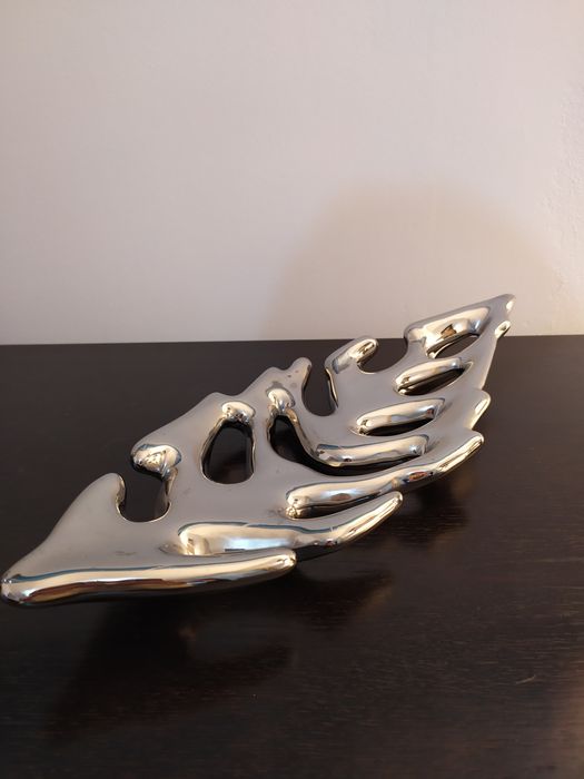 Peças prateadas pratedas