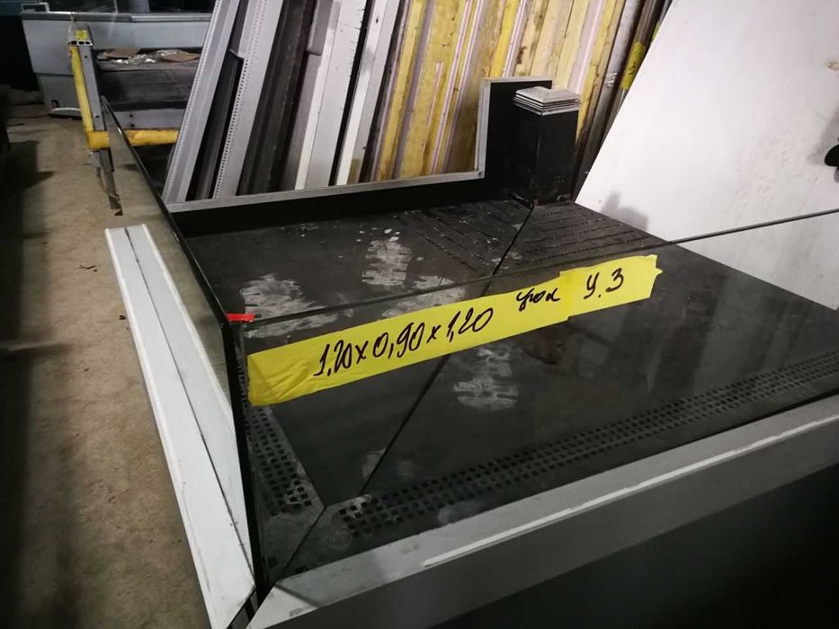 Срочно!Продам Витрины Куб "Айсберг" (угловые) под выносной холод (Б/У)