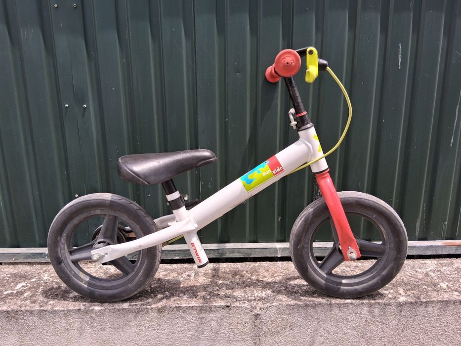 Bicicleta de iniciação com travão