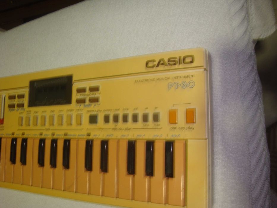 keyboard Casio PT 30