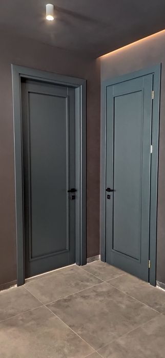 Реставрація, фарбування дверей, меблів, сходи.