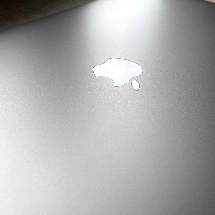 Ноутбук Apple MacBook Pro