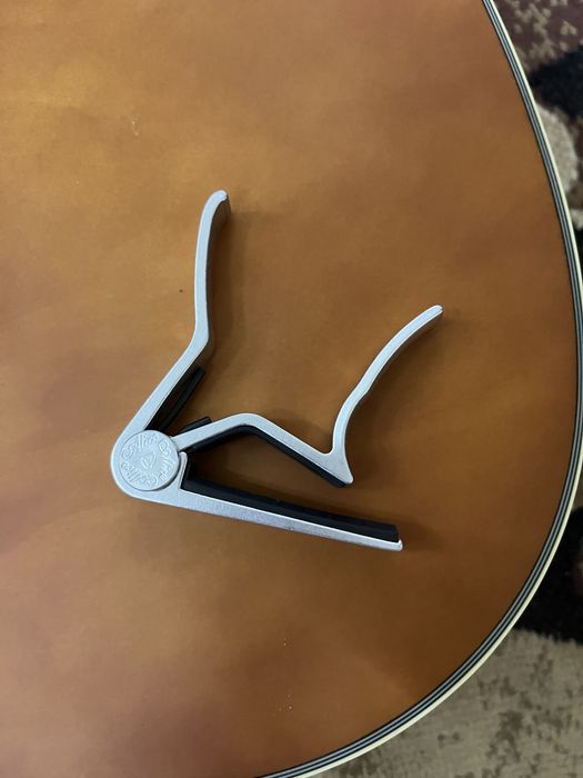 Акустична гітара  4/4 з нейлоновими струнами