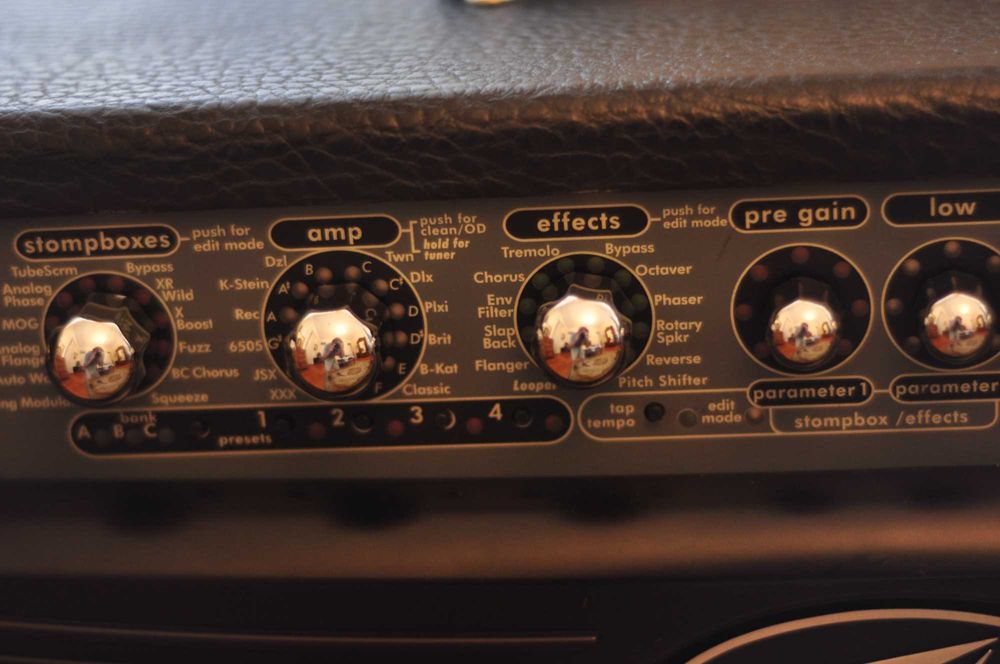 amplificador de guitarra Peavey Vypyr 30 avariado