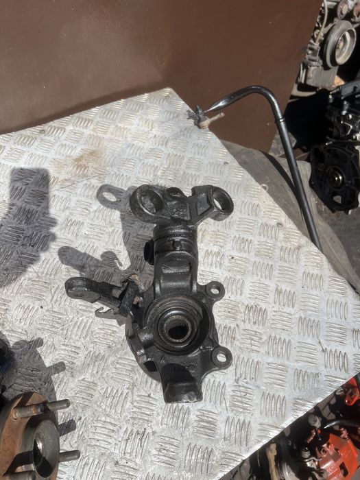 Ниссан примера год 04 nissan primera p12 цапфа кулак