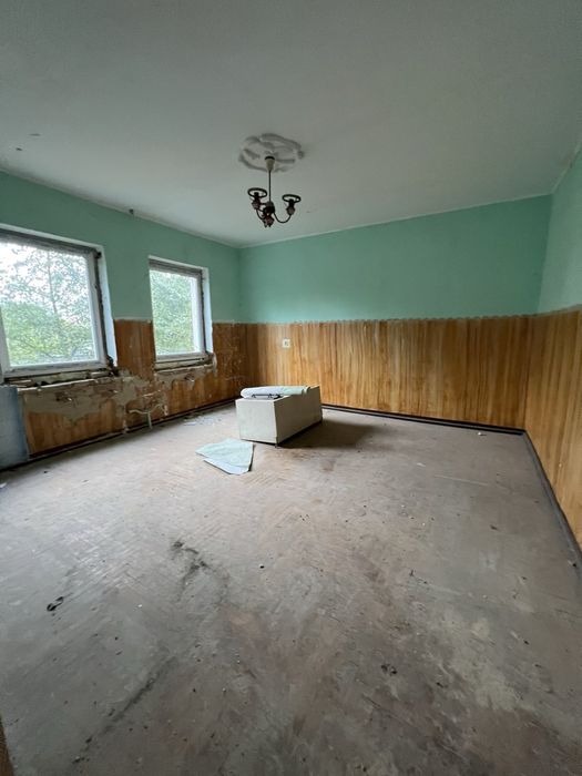 Незавершене будівництво в Житині по Шевченка