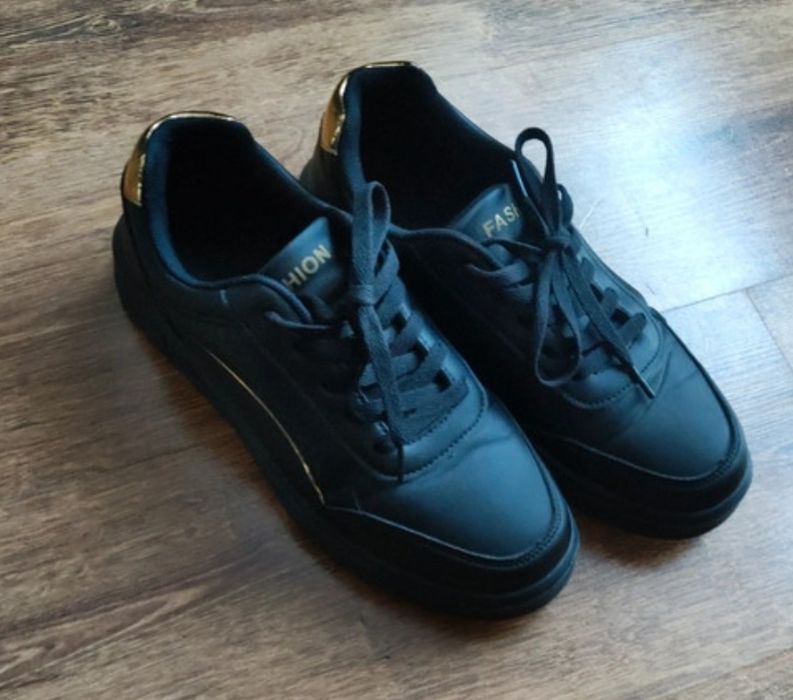 Adidasy damskie 42.