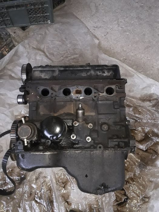 ПродамДвигательФордОНС2литБензин