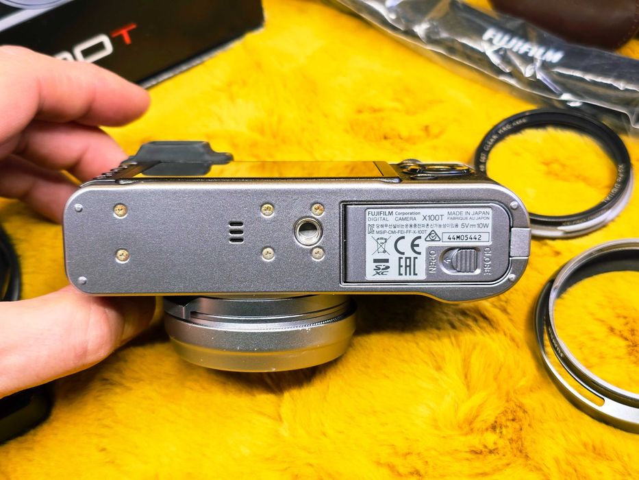 fujifilm x100t - купить цифровые фотоаппараты - Цена на OLX.ua