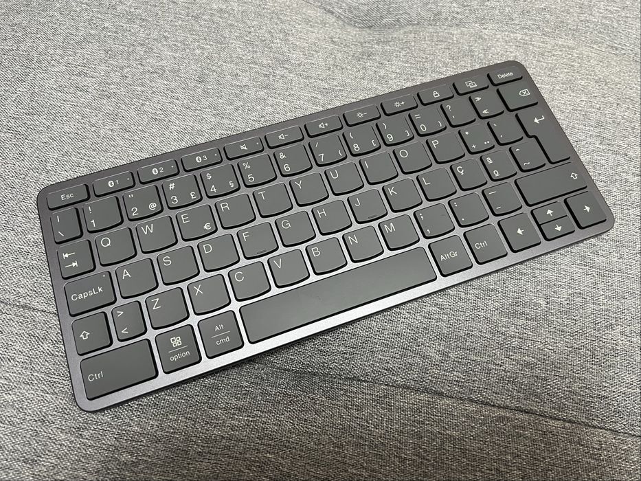 Lenovo Tab M11 + Teclado (semi novo com garantia)