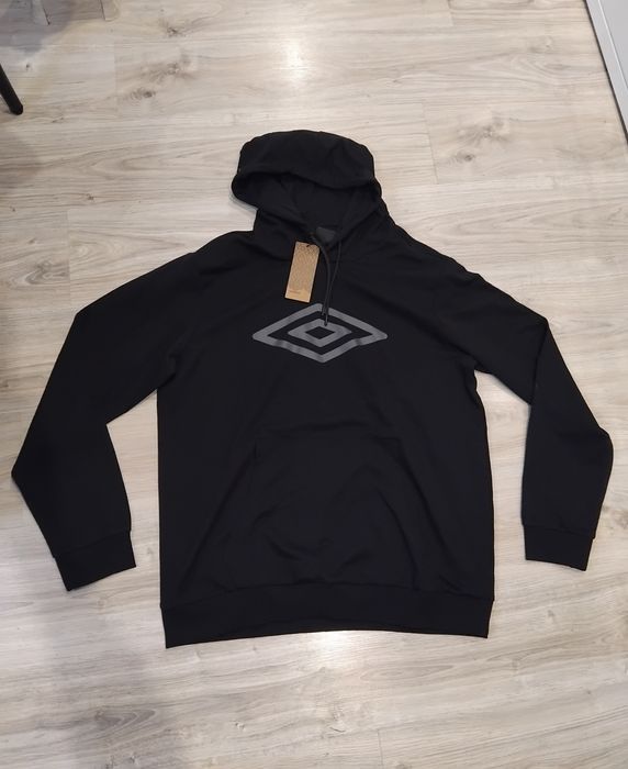 Bluza z kapturem umbro, rozmiar XXL, czarna