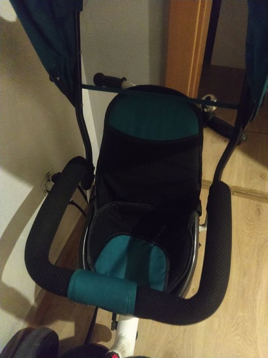Triciclo chipolino modelo jetro,giratório de 360⁰