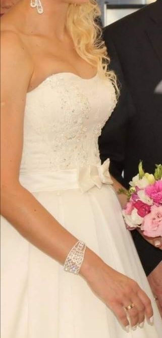 Suknia ślubna, kształt litery A, 36-38