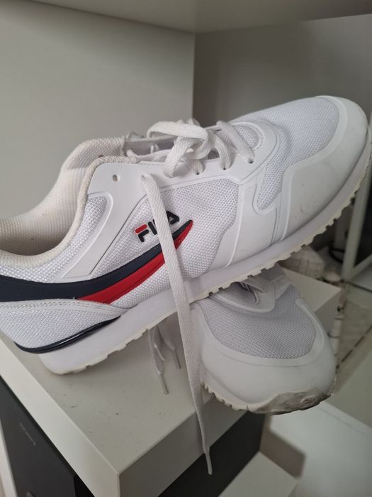 Tenis FILA Brancos