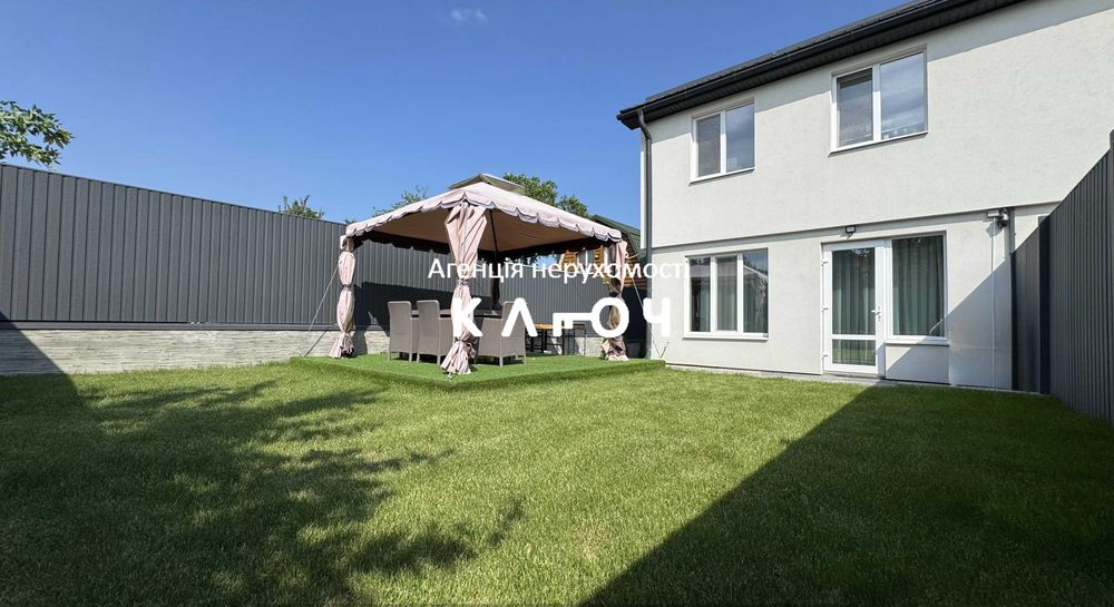 Продаж таунхуса з сучасним ремонтом!
