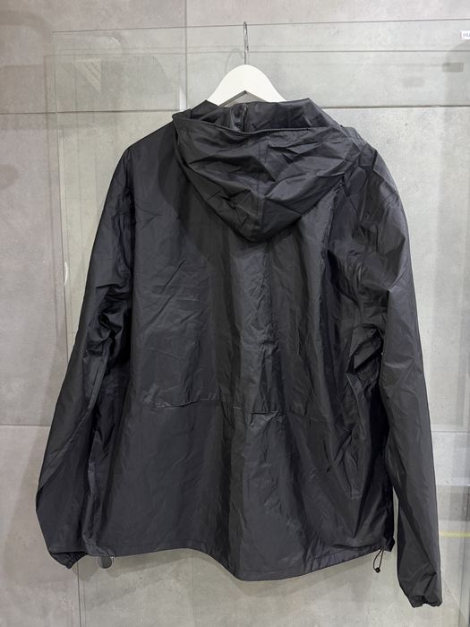 Kurtka wiatrówka Quechua rozmiar XXL.