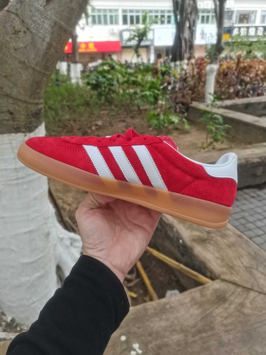 Buty damskie adidas Gazelle Scarlet Cloud White Rozmiar 37