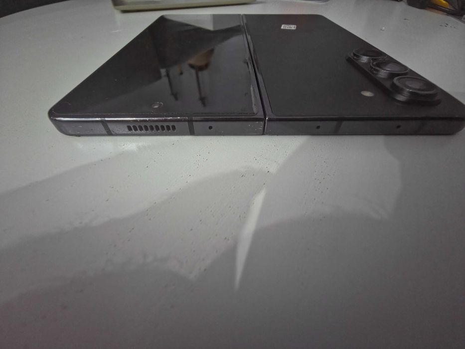 SAMSUNG FOLD 5 com um Ano ainda de garantia