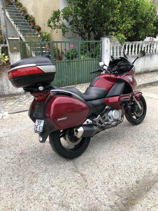 Vendo Honda NT 700