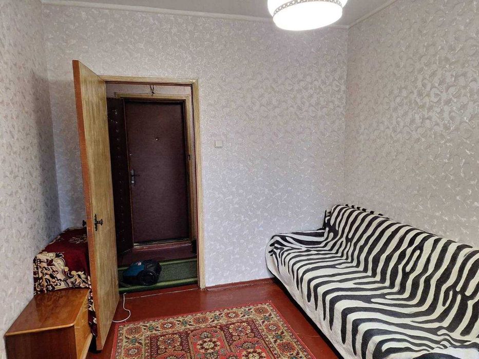 Київ Святошин (Совки) Продаж 2-х Кімнатної квартири