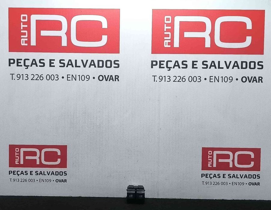 Comando / Botão / Interruptor Vidros Frente Esquerdo 254118044R - RENAULT CLIO IV