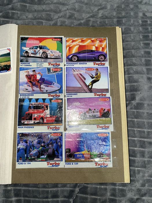 Альбом с вкладышами turbo sport и футболистами: 2 500 грн