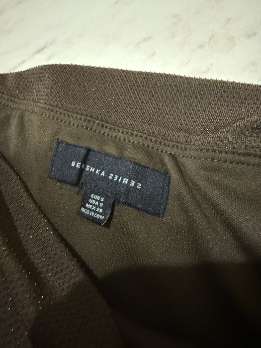 Спідниця Bershka коричнева в розмірі S