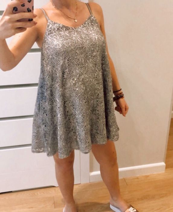 Nowa sukienka Sugarfree oversize S/M szara z delikatnymi cekinami