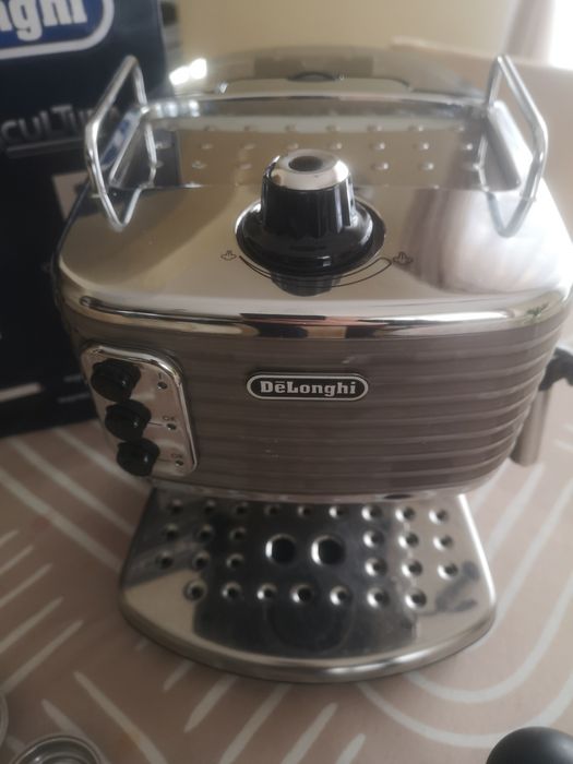 Ekspres do kawy DeLonghi