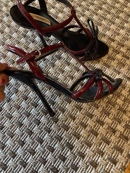 Sandálias Prada 37