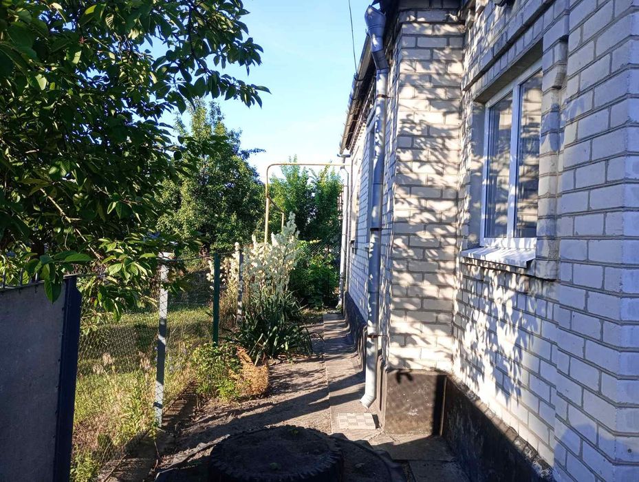 Власний  будинок лише продаж