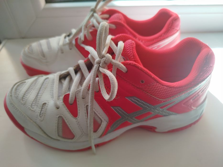 Кроссовки для девочки