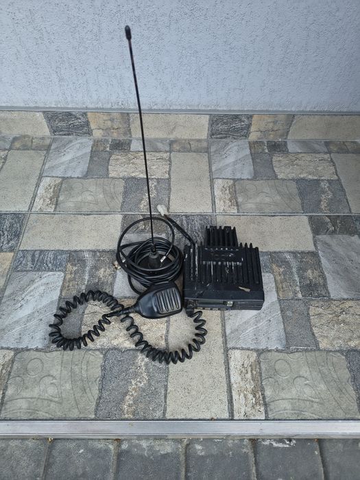 Радіостанція стаціонарна/автомобільна Icom IC-F111