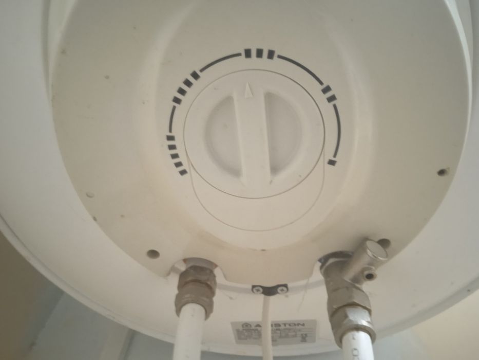 Бойлер водонагрівач ARISTON