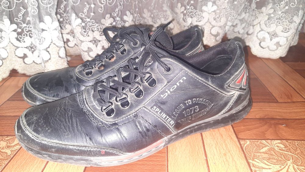 Кросівки на підлітка, шкіряні, 26 см в устілці, кросівки підшиті, 800