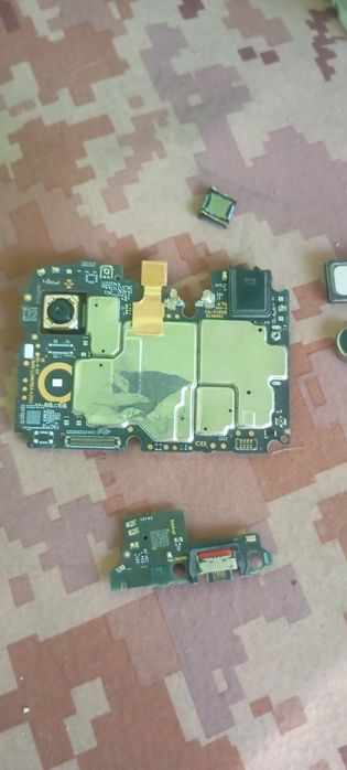 Продам Материнська плата для смартфону Motorola E 24 6/128GB