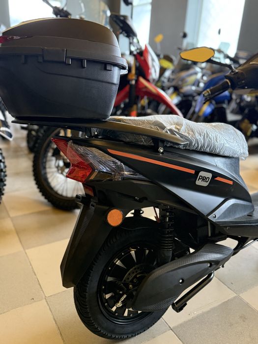 Електроскутер Aerox Pro LFP БЕЗКОШТОВНА доставка