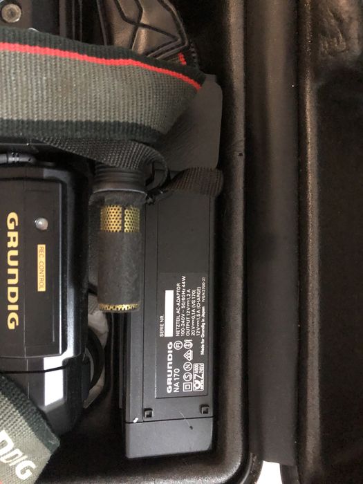 Câmara VHS Grundig S-VS180 Profissional