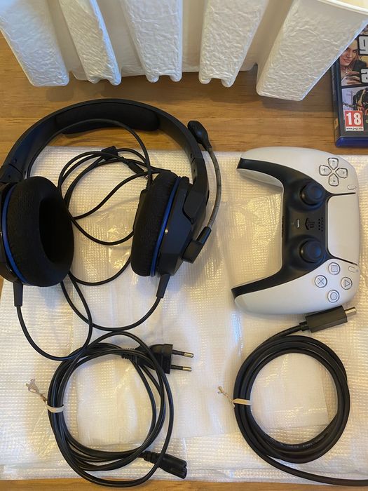 PlayStation 5 Versão CD c/caixa original e todas as proteções