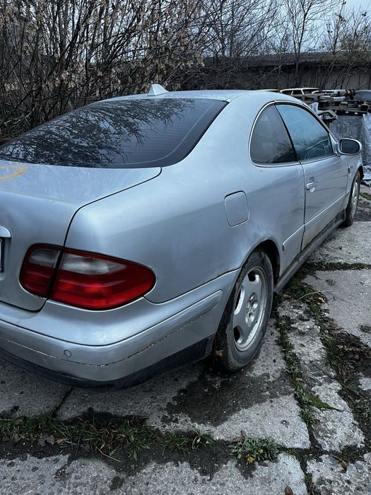 Розбираю на болти та гайки Mercedes W208 CLK 2.0 бензин
