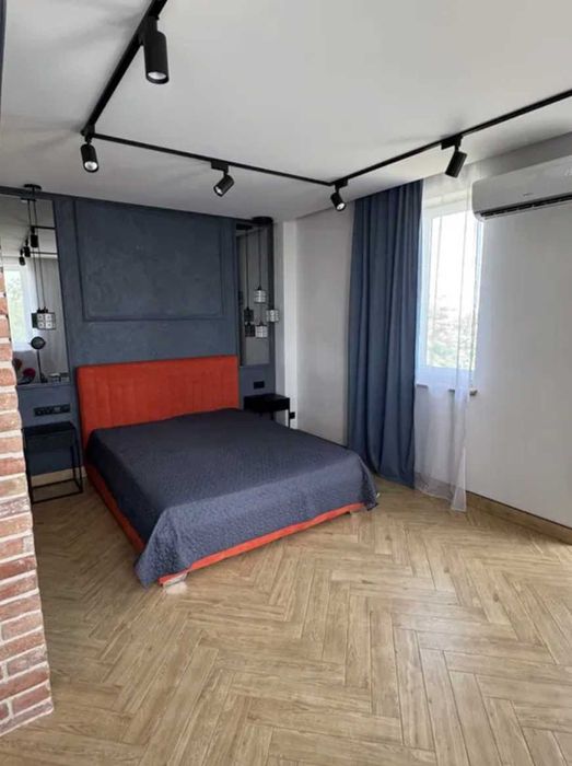 Продам квартиру-студію