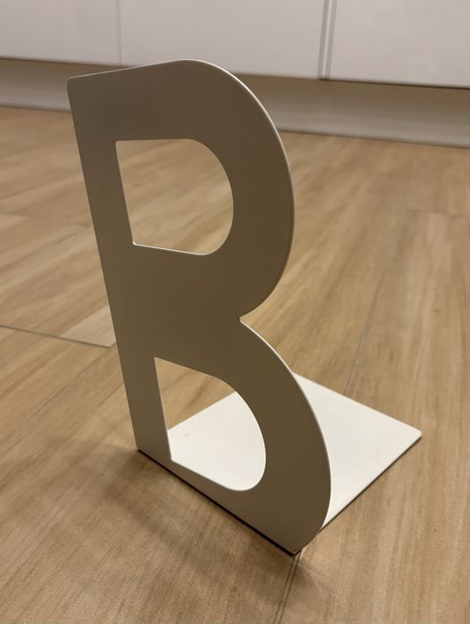 Suporte livros lateral, forma letra B