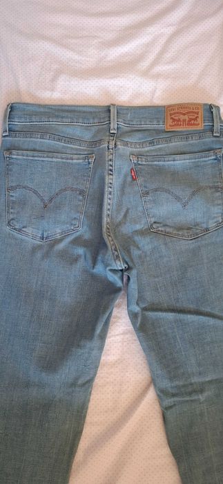 Jeansy damskie Levis