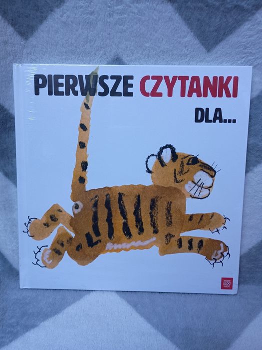 NOWA książka pt. Pierwsze czytanki dla... zafoliowana